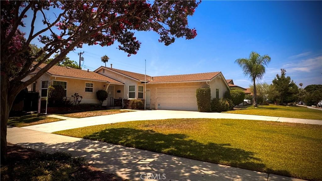 MLS #IV25171278 img 0