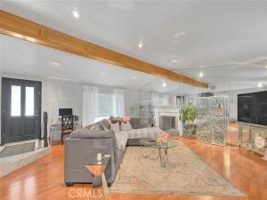 MLS #IV25177221 image #0