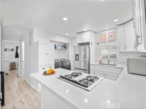 MLS #IV25185309 image #0