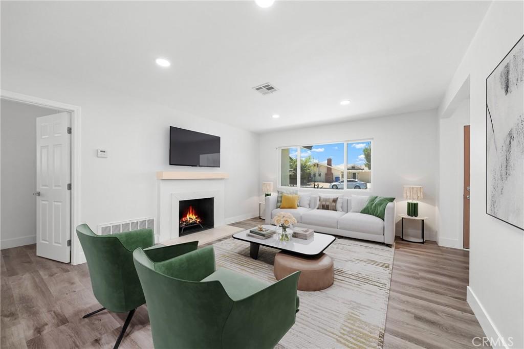 MLS #IV25187287 image #0