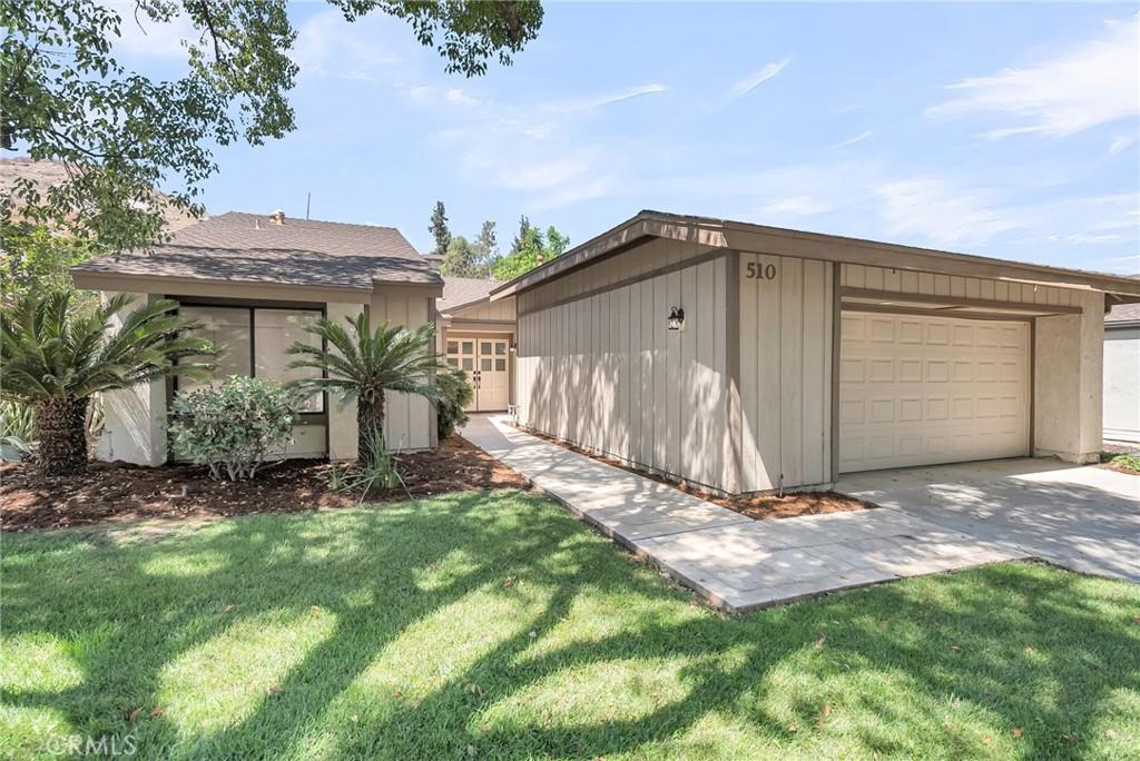 MLS #IV25189409 image #0