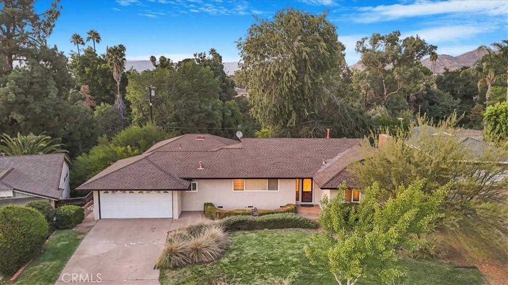 MLS #IV25190643 image #0