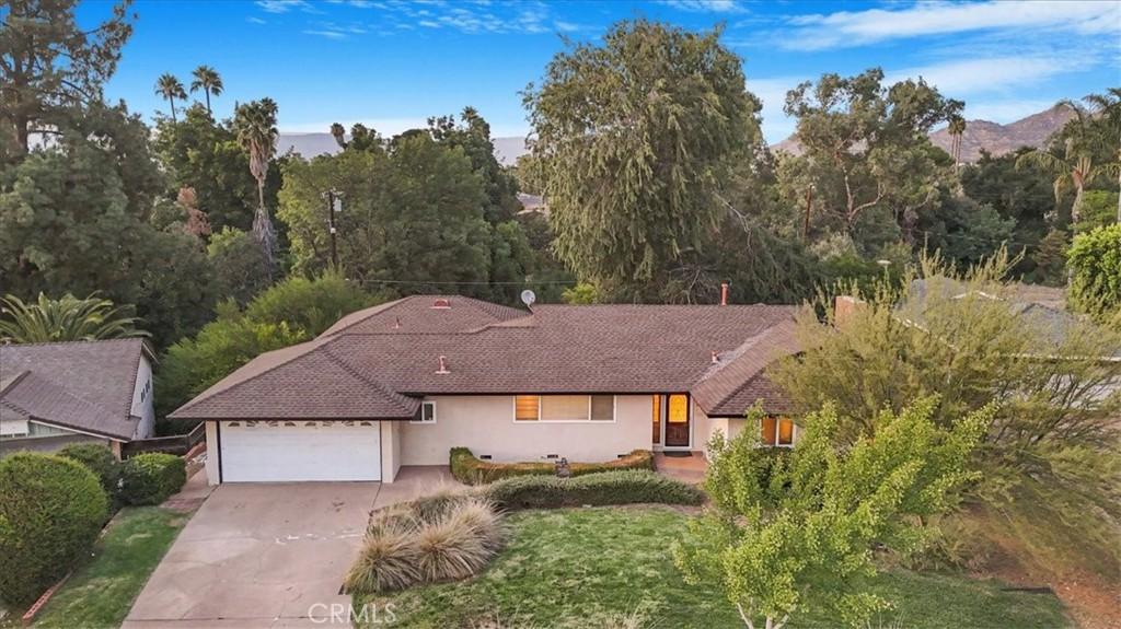 MLS #IV25190643 image #0