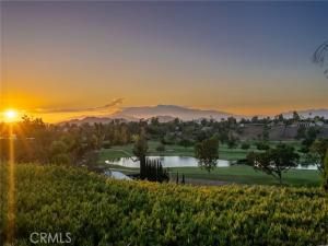 MLS #IV25190932 image #0