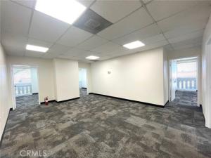 MLS #IV25191240 image #0