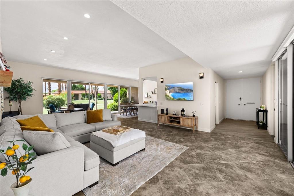 MLS #IV25195077 image #0