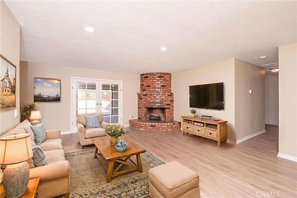 MLS #IV25218851 image #0