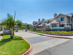 MLS #IV25220366 image #0