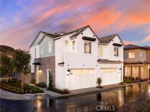 MLS #IV25221351 image #0