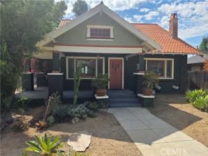 MLS #IV25221363 image #0