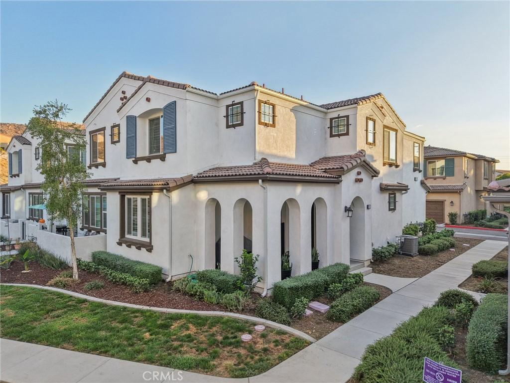 MLS #IV25222698 image #0