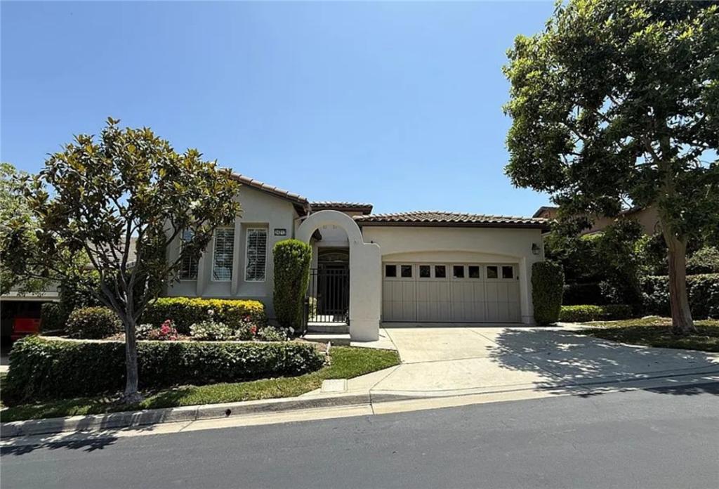 MLS #IV25230479 image #0