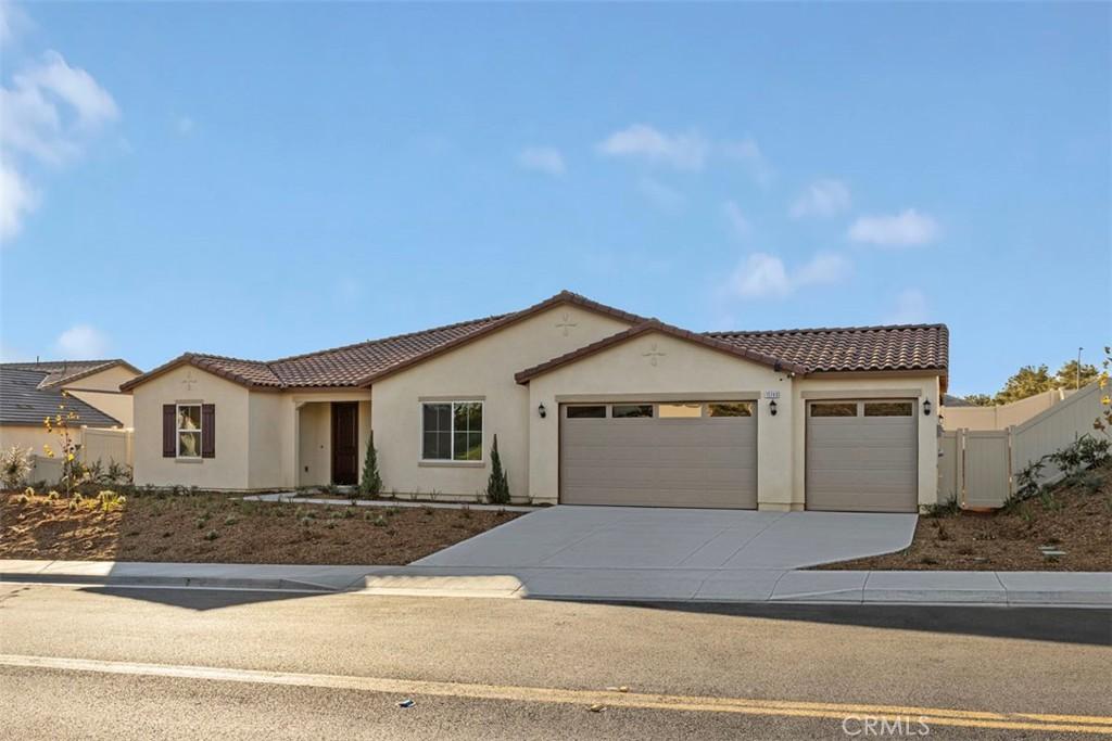 MLS #IV25232081 image #0