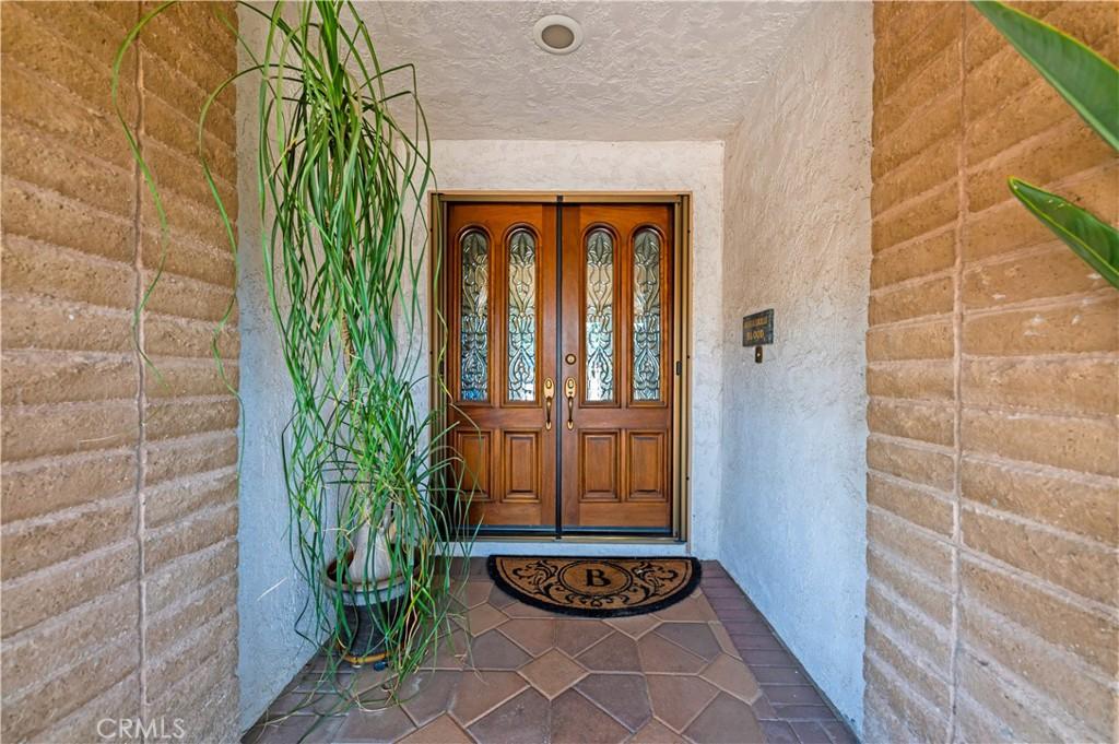 MLS #IV25232610 image #0