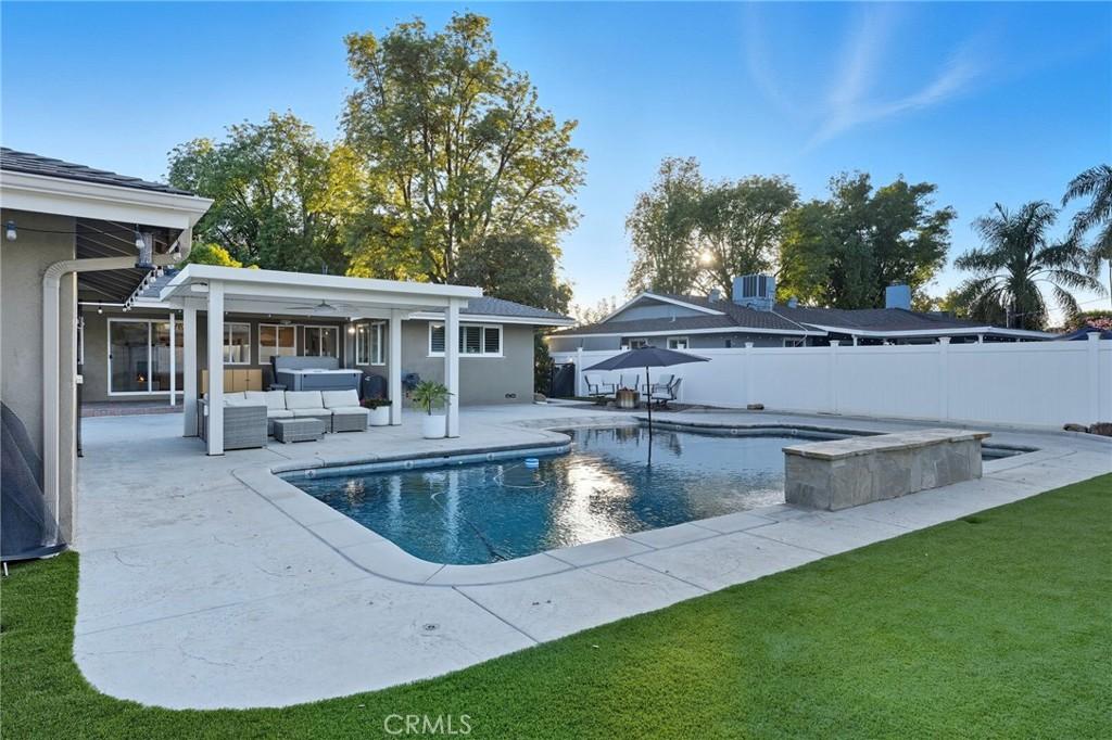 MLS #IV25233334 image #0