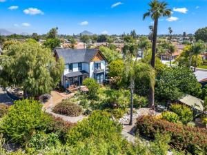 MLS #IV25240896 image #0