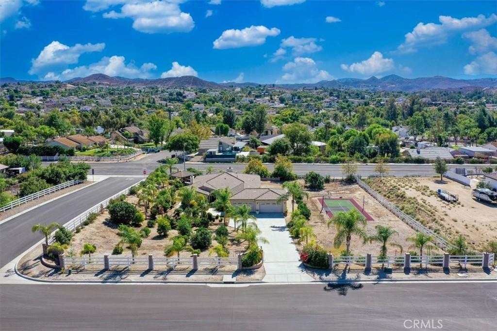 MLS #IV25243601 image #0