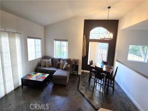 MLS #IV25245006 image #0