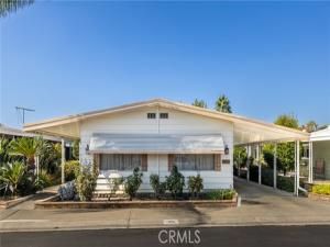 MLS #IV25247646 image #0