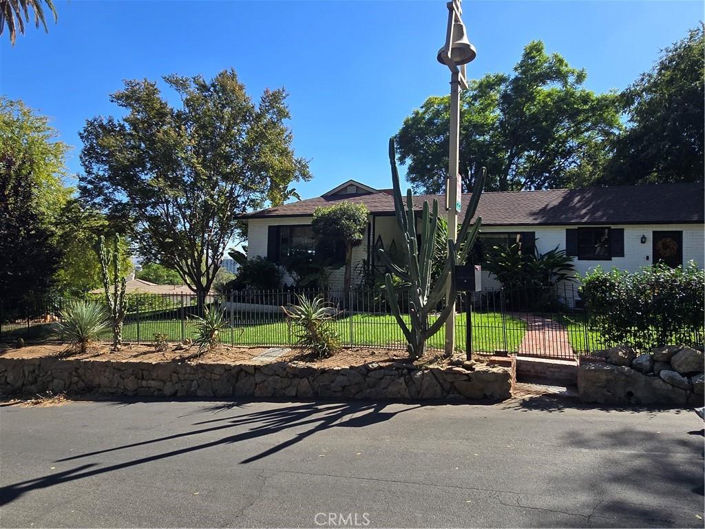 MLS #IV25252329 image #0