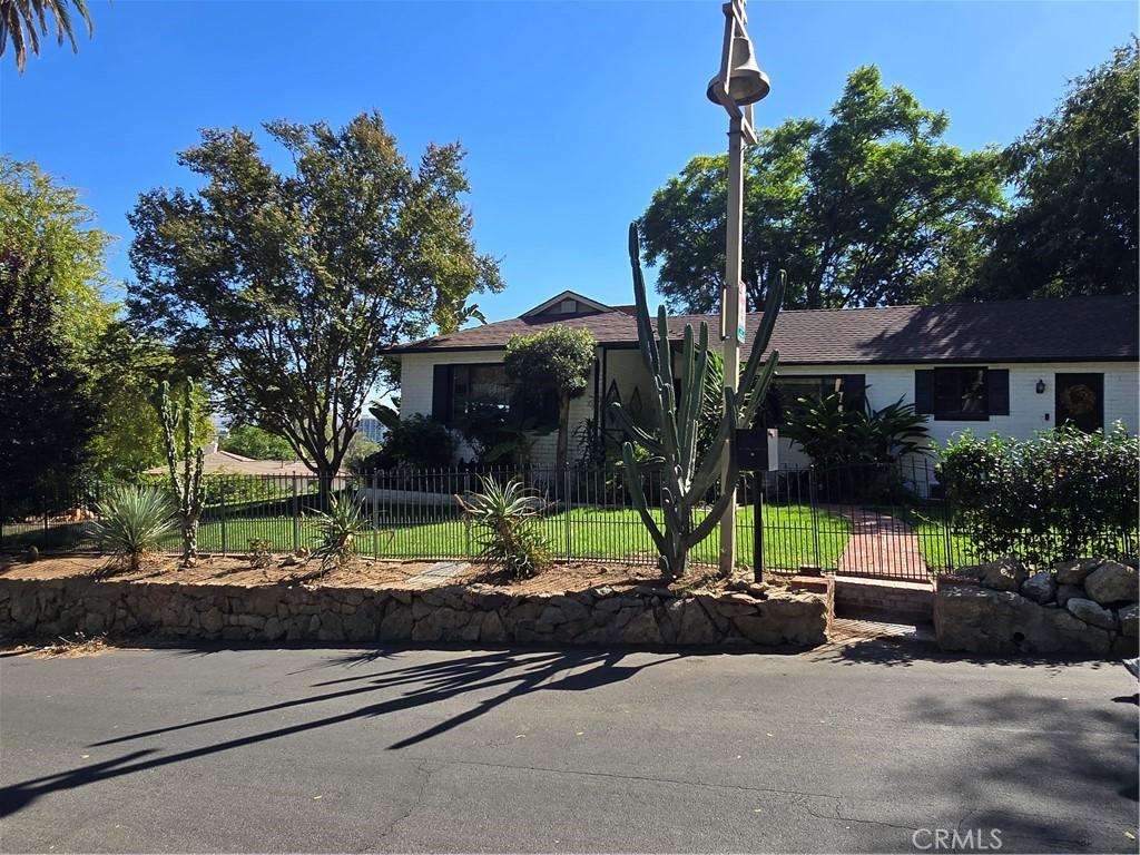 MLS #IV25252329 image #0