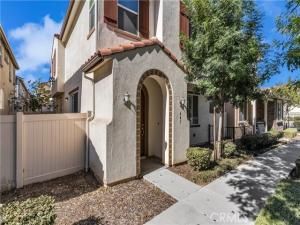 MLS #IV25258161 image #0