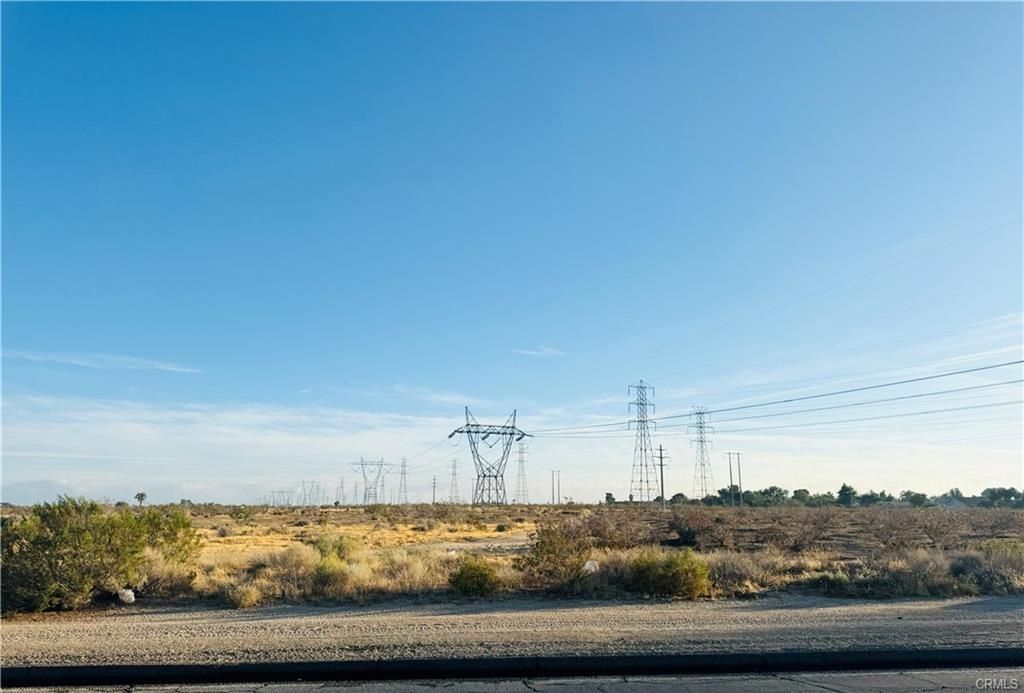 MLS #IV25261543 image #0