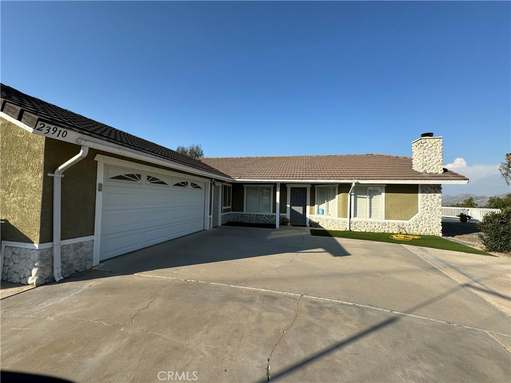 MLS #IV25263100 image #0