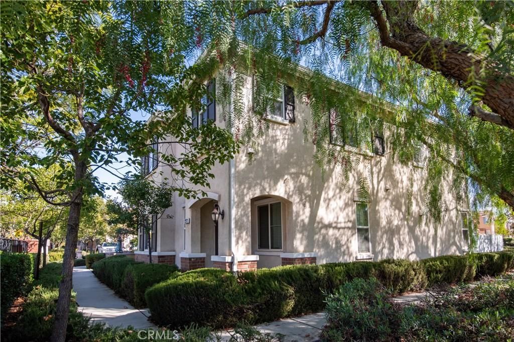 MLS #IV25263602 image #0