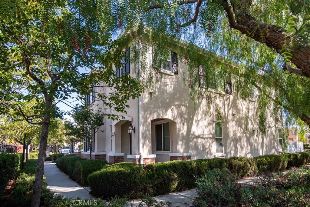 MLS #IV25263602 image #0