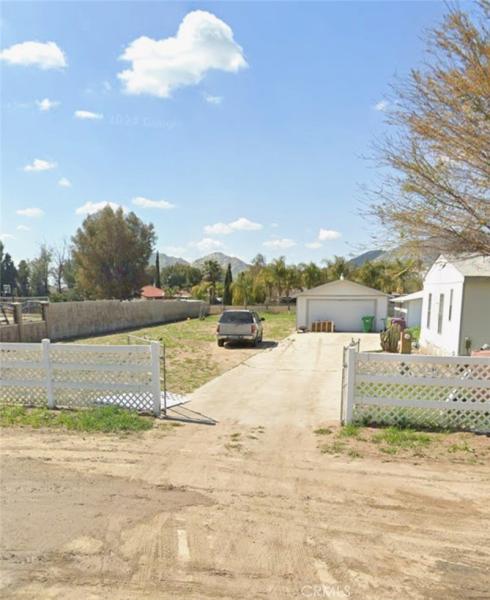 MLS #IV25264853 image #0