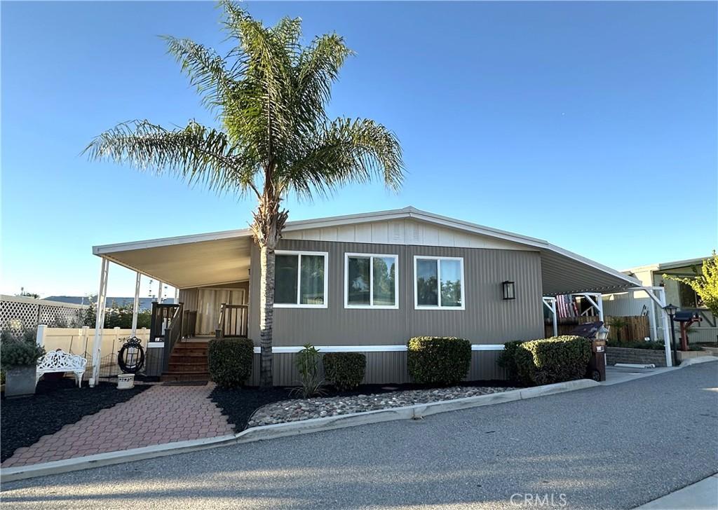 MLS #IV25265422 image #0