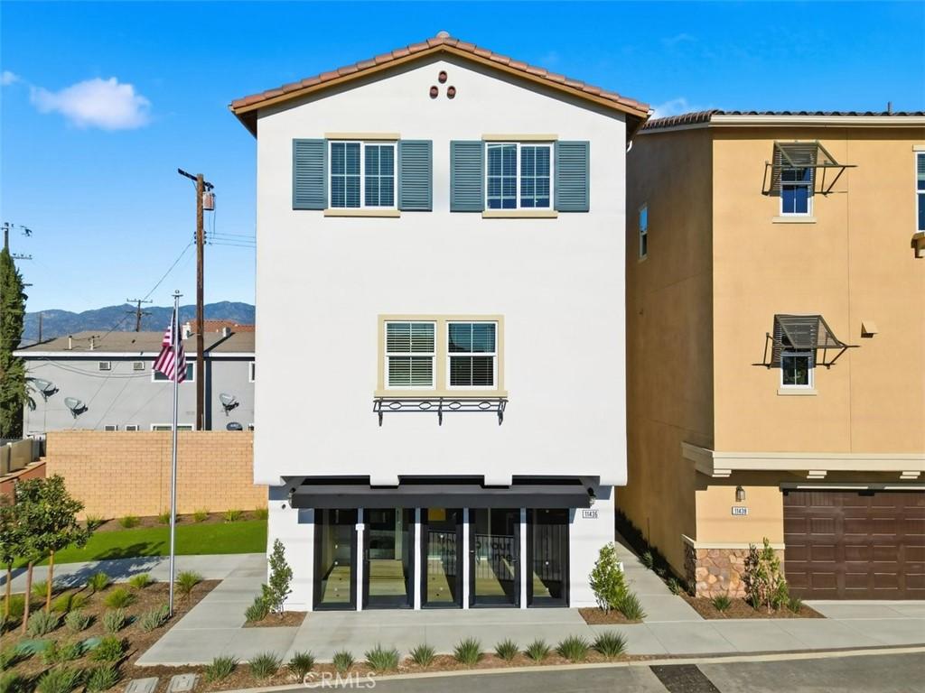 MLS #IV25266368 image #0