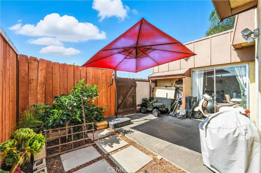 MLS #IV25267584 image #0