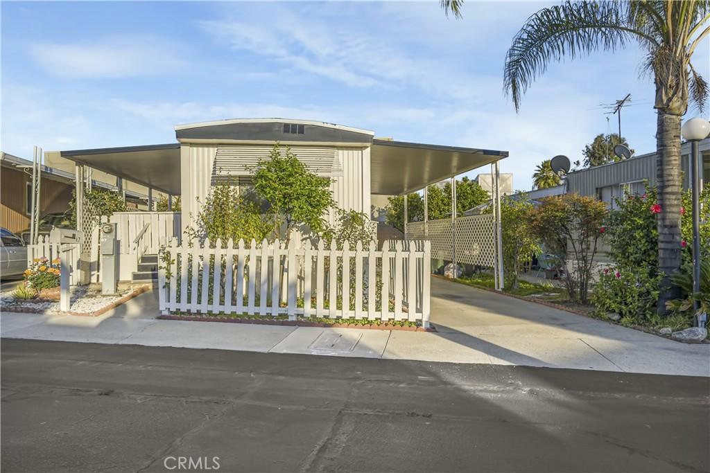 MLS #IV25267921 image #0