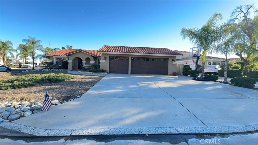 MLS #IV25268596 image #0