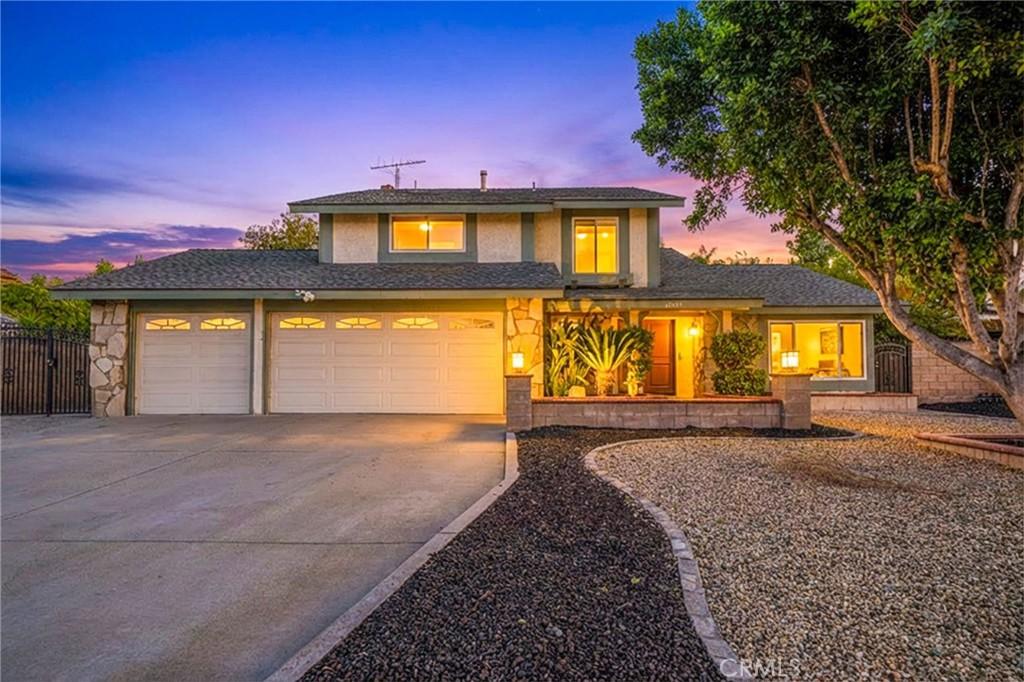 MLS #IV25271543 image #0