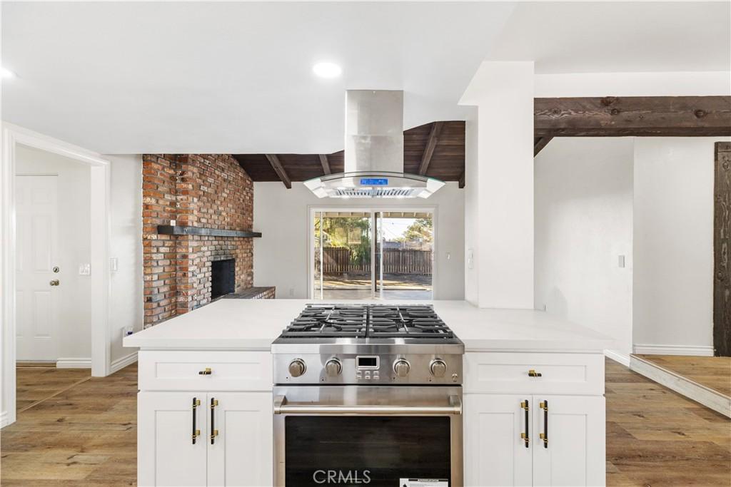 MLS #IV25275912 image #0