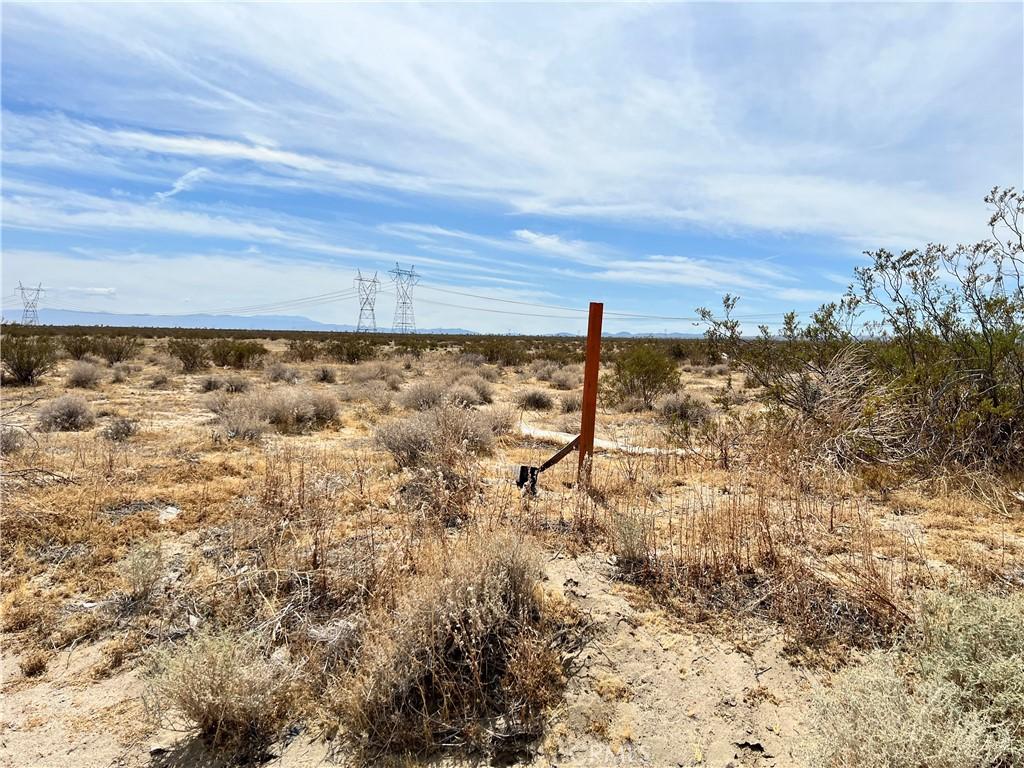 Sandstone RD Phelan CA 92371 | MLS #507325 87 MLS #507325 image #0