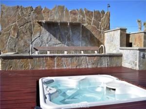 MLS #JT25013585 image #0