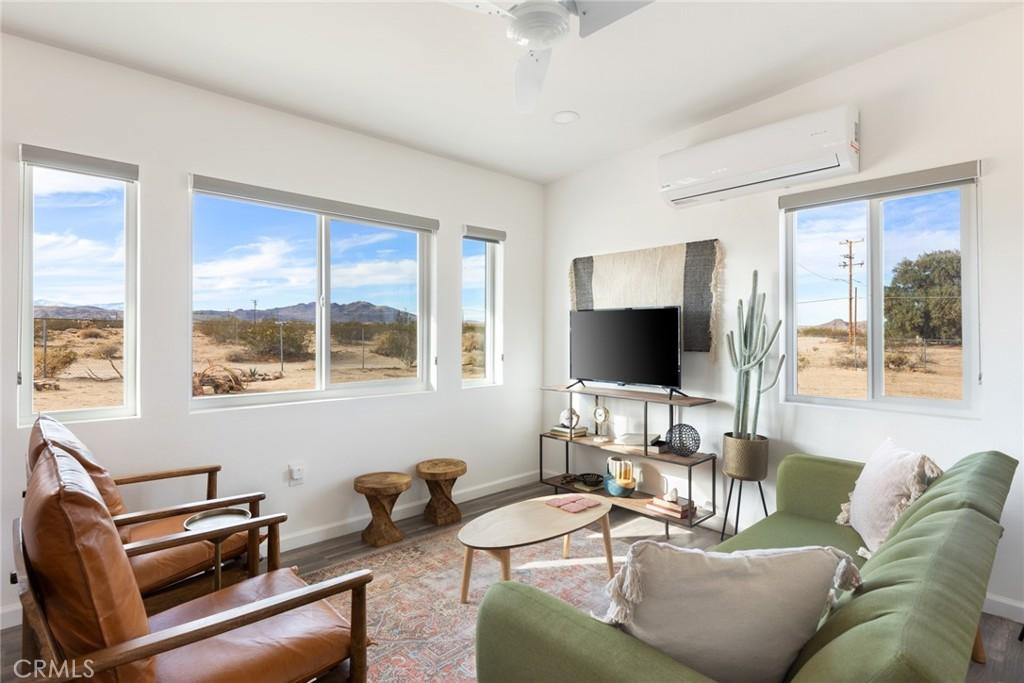 MLS #JT25235111 image #0