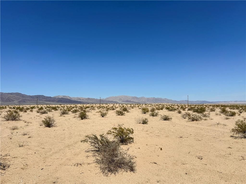 12 Cadiz AV 29 Palms CA 92277 | MLS #JT26019622 45 MLS #JT26019622 image #0