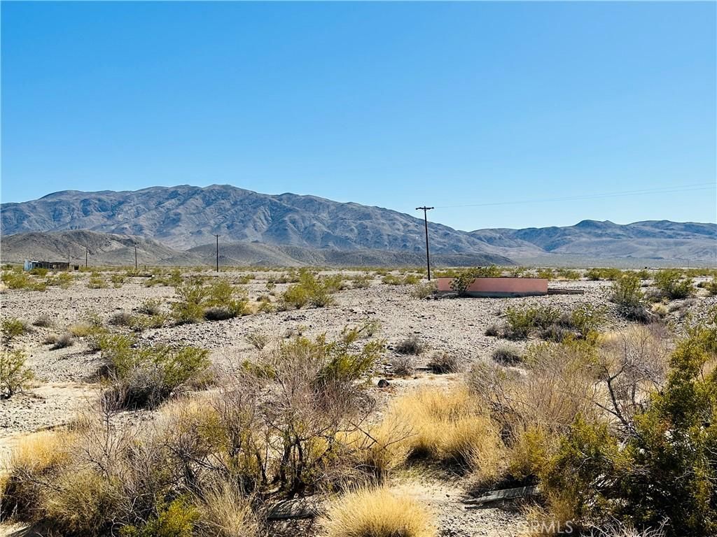 5 Sullivan RD 29 Palms CA 92277 | MLS #JT26026252 41 MLS #JT26026252 image #0