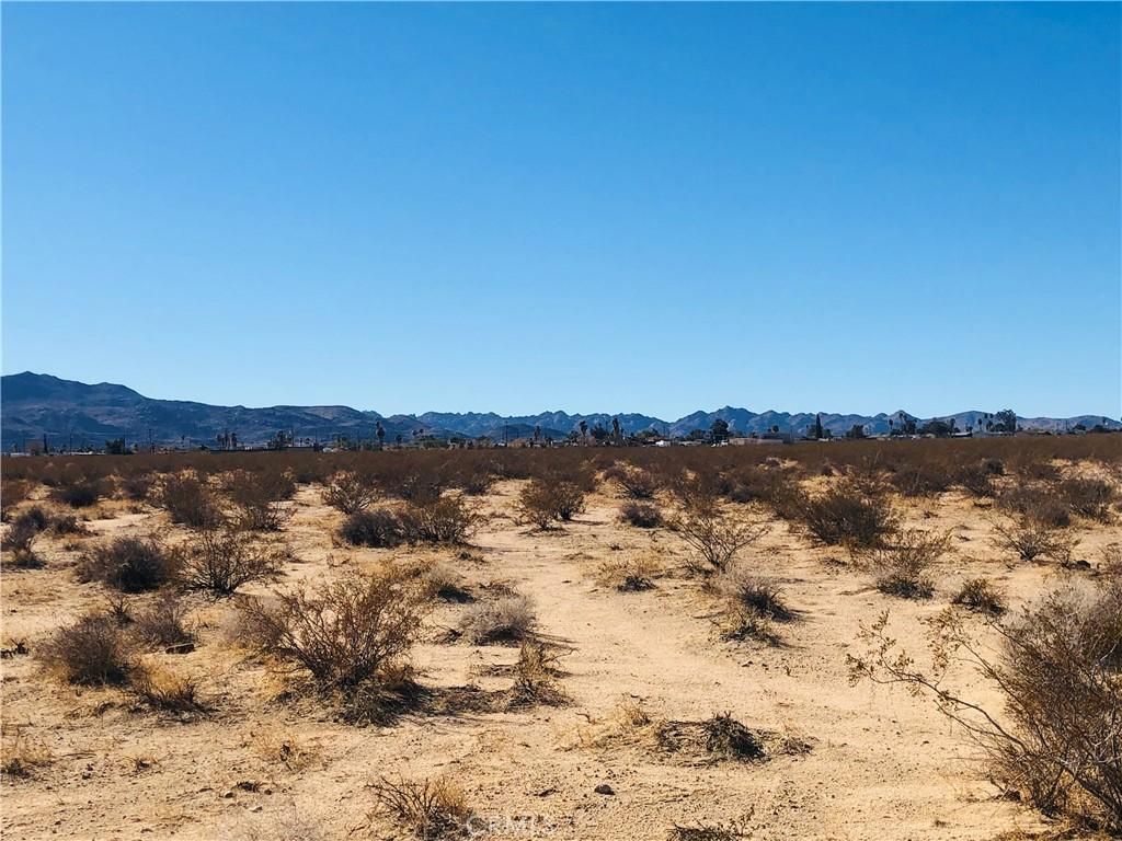 1 Todd LN 29 Palms CA 92277 | MLS #JT26026262 37 MLS #JT26026262 image #0