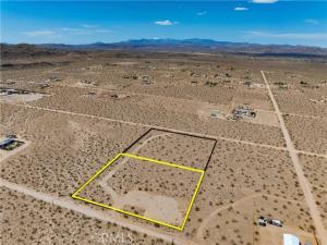 424 Ducor Avenue Landers CA 92285 | MLS #JT26068375 41 MLS #JT26068375 image #0