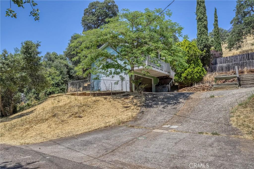 MLS #LC25111406 img 0