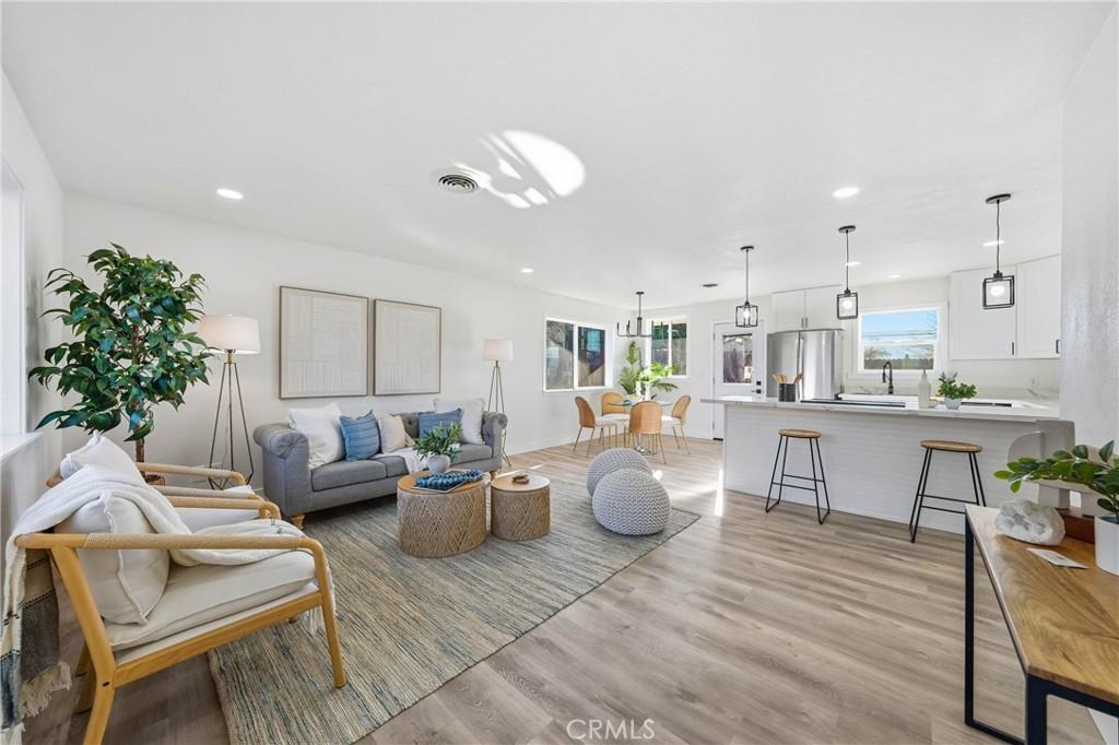 MLS #LC25274670 image #0