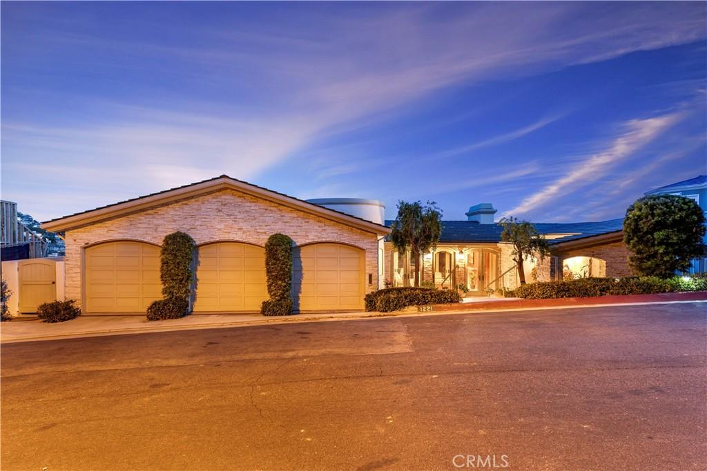 1221 Emerald Bay Laguna Beach CA 92651 | MLS #LG26213849 45 MLS #LG26213849 image #0