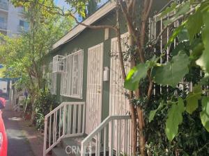 1028 S Kenmore Los Angeles CA 90006 | MLS #MB26061761 45 MLS #MB26061761 image #0