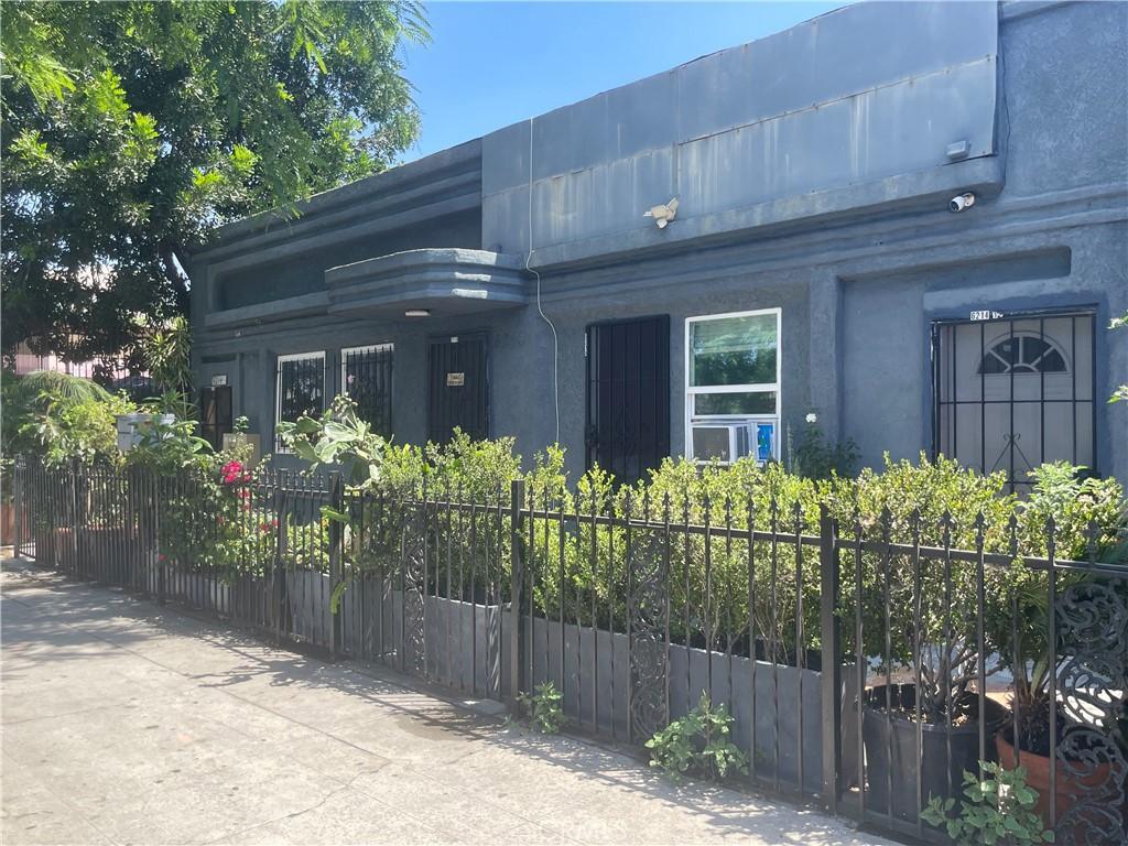 6214 S Western Los Angeles CA 90047 | MLS #MB26173473 45 MLS #MB26173473 image #0